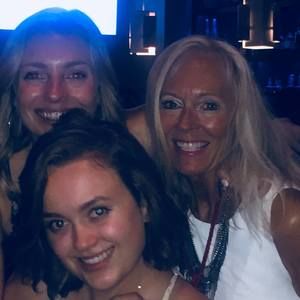 Meet your Posher, Joy